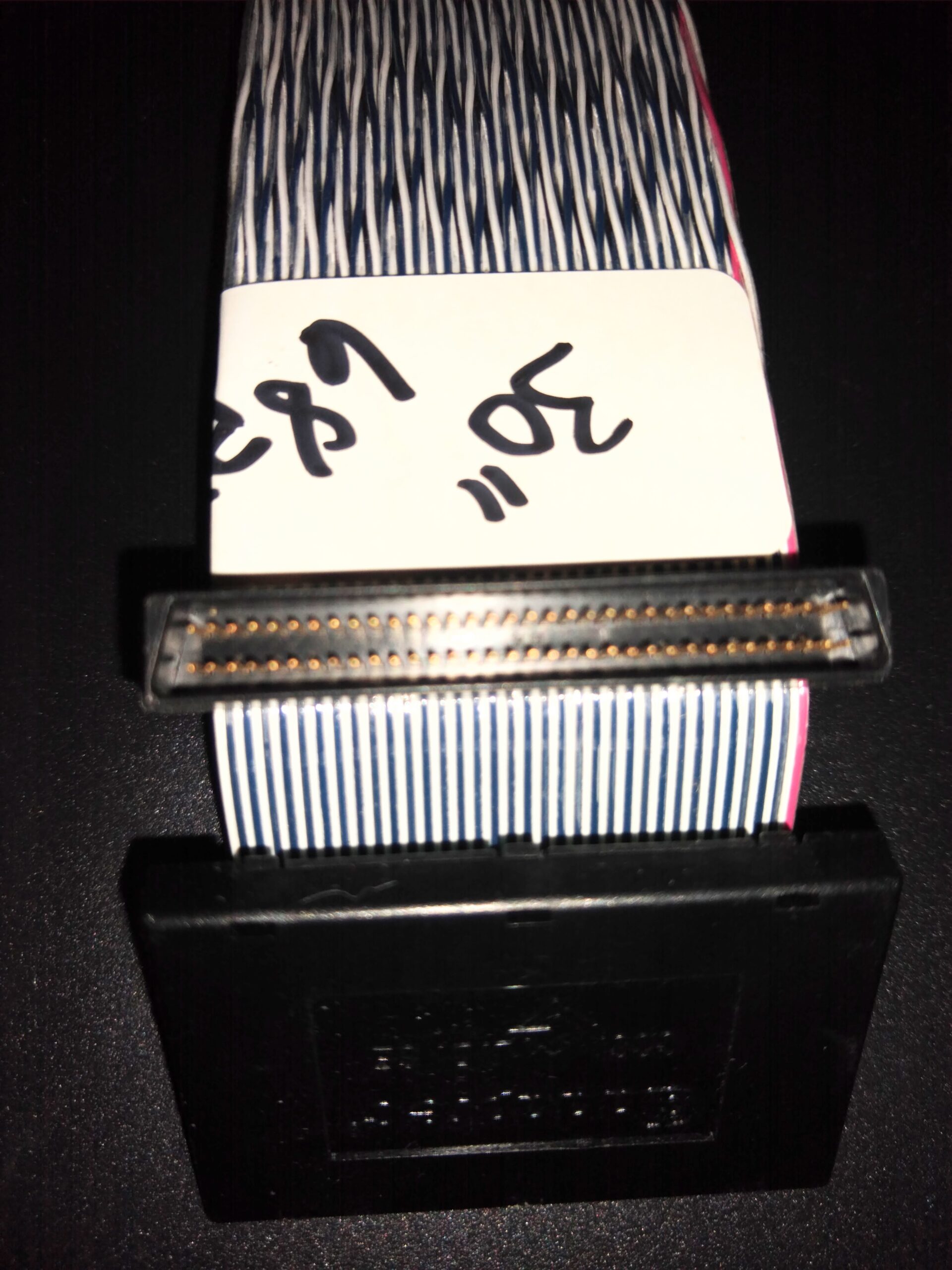 Adaptec Ultra SCSI Flat Ribbon Cable 30 inch, 3 connectors & Terminator 68 pin - Image 3