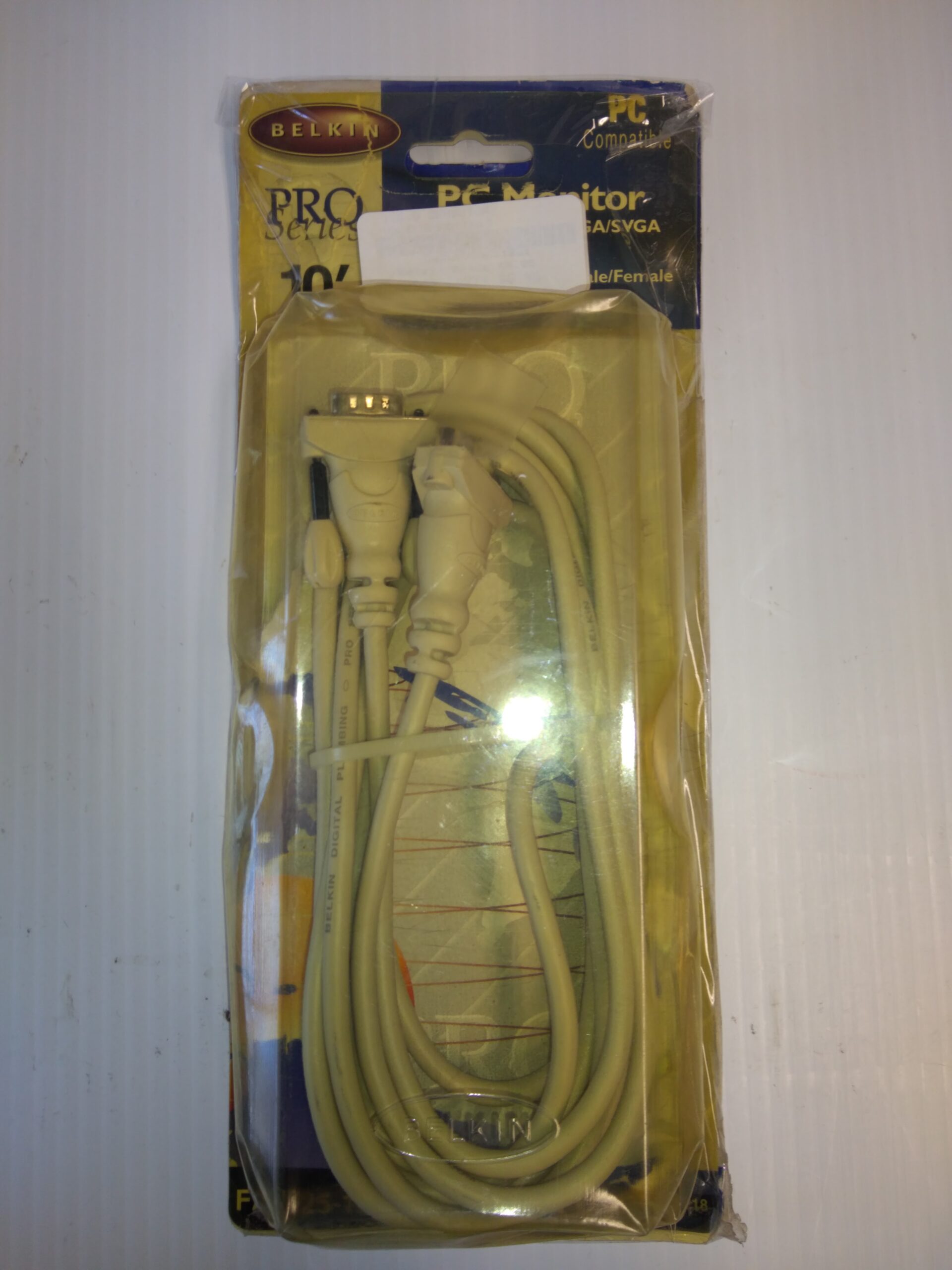 Belkin PC Monitor VGA Cable High Density DB15 Male/Female 10' 3m - Image 3