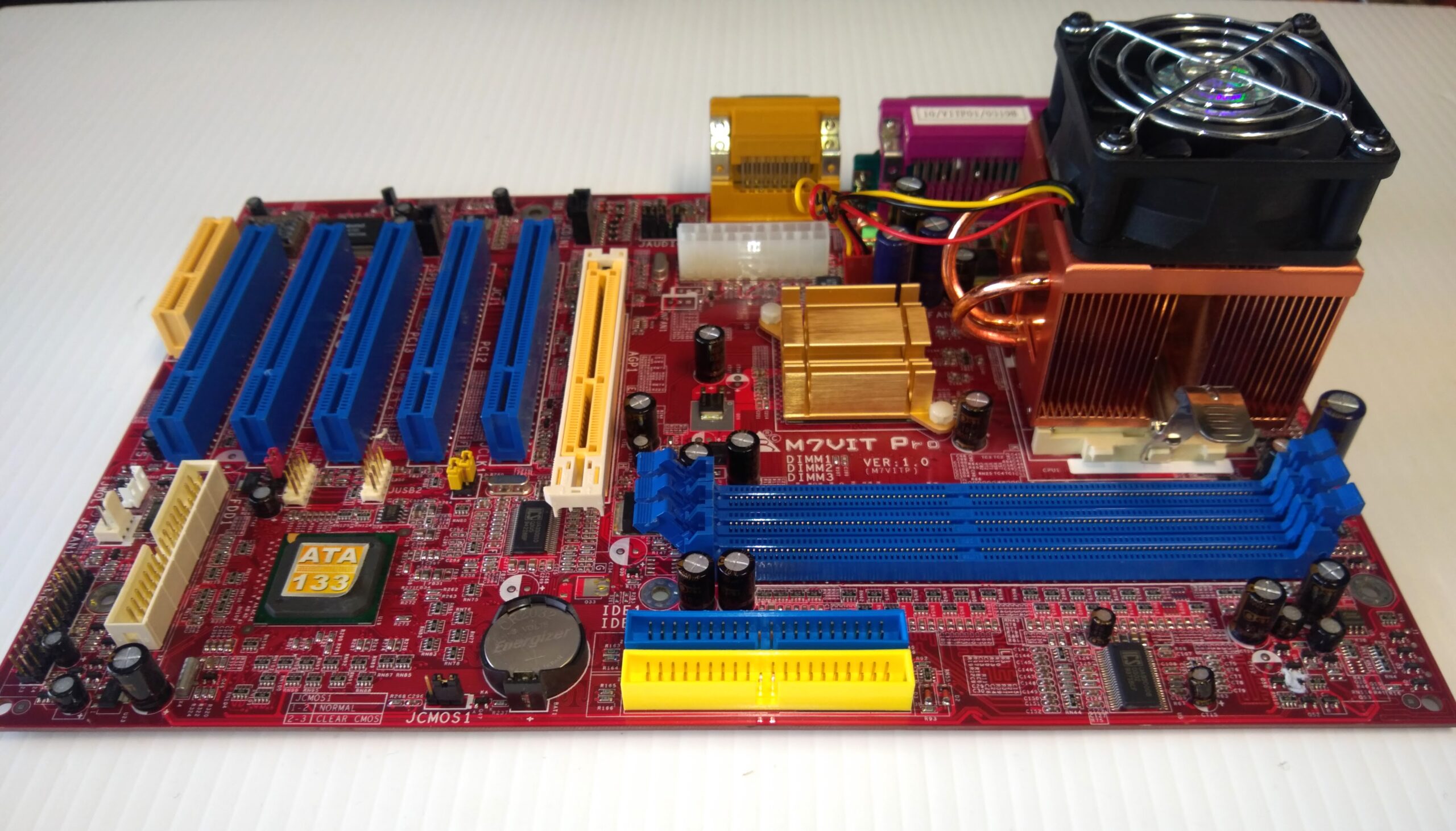 Biostar M7VITP Ver. 1.0 Computer Motherboard / AMD Processor & Fan Heatsink - Image 3