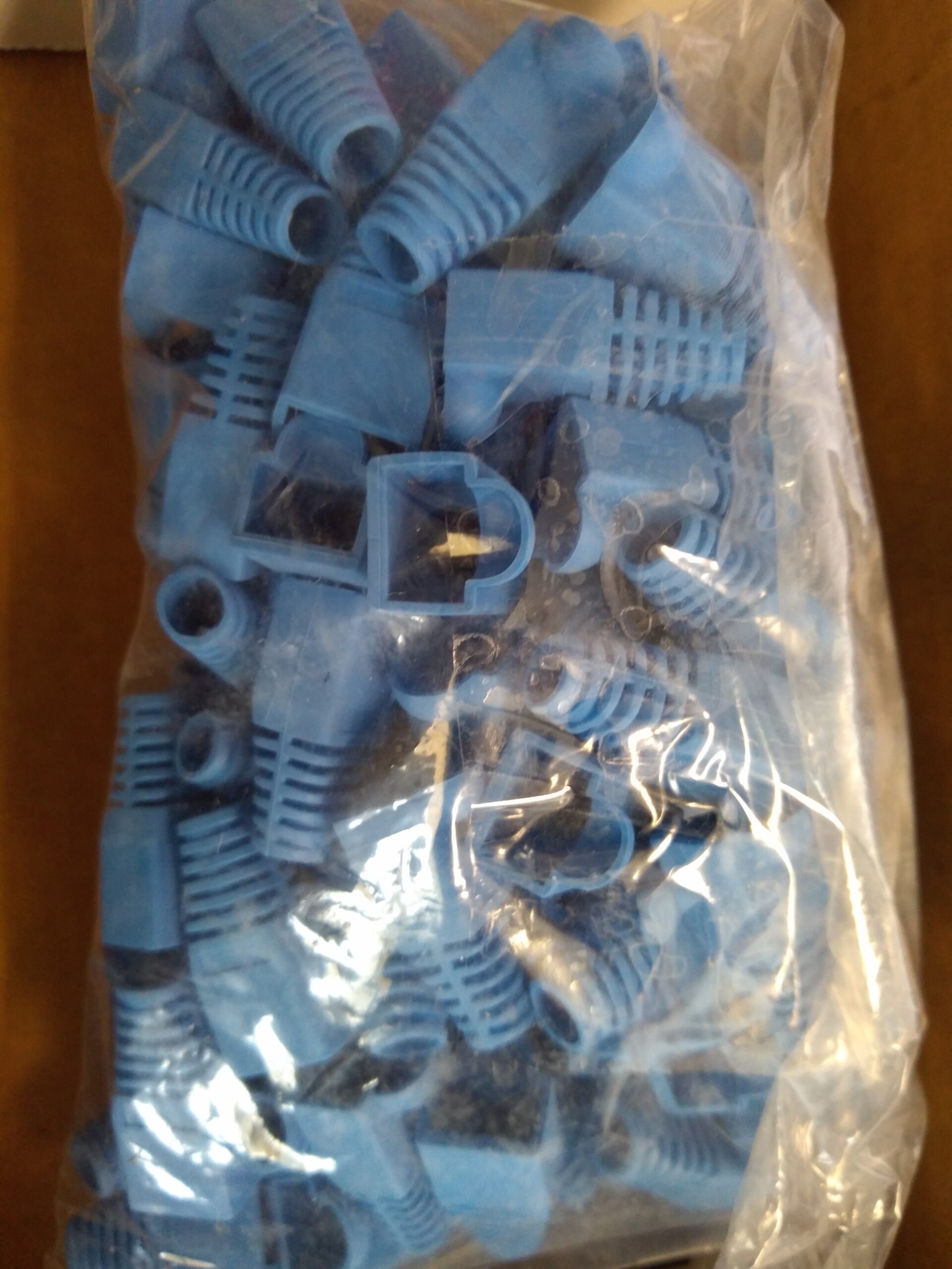 Crestron DigitalMedia 8G Connectors and Crimps: Read Description
