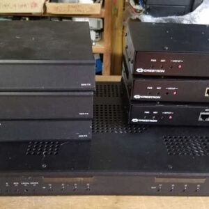 Crestron QM-MD4X4 Matrix Switcher w/ Qty 3 Transmitters & Receivers QM-TX & RX