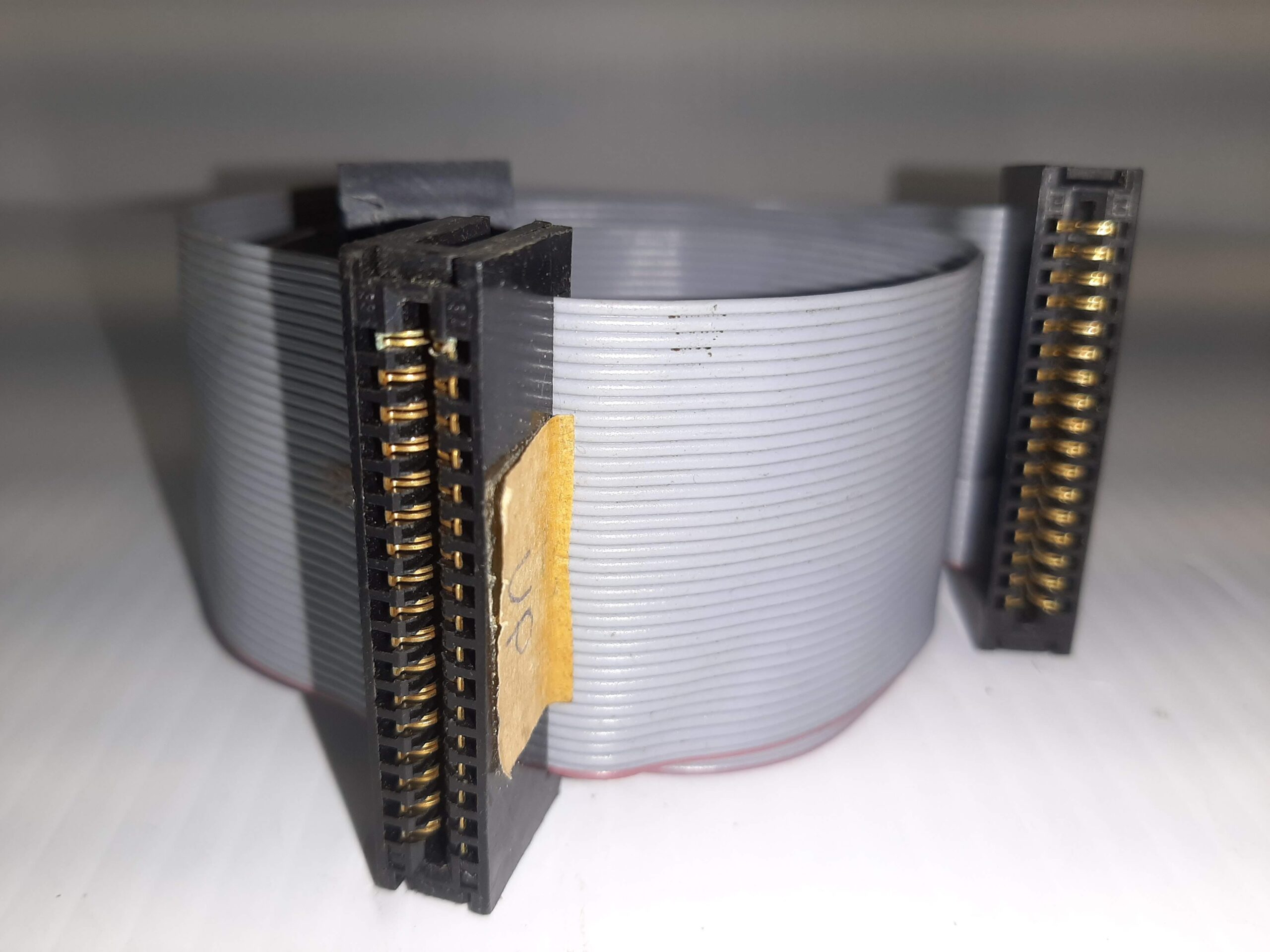 Floppy Flat Ribbon 22" Cable with Slot Connectors 34 pin w/Twisted Cable