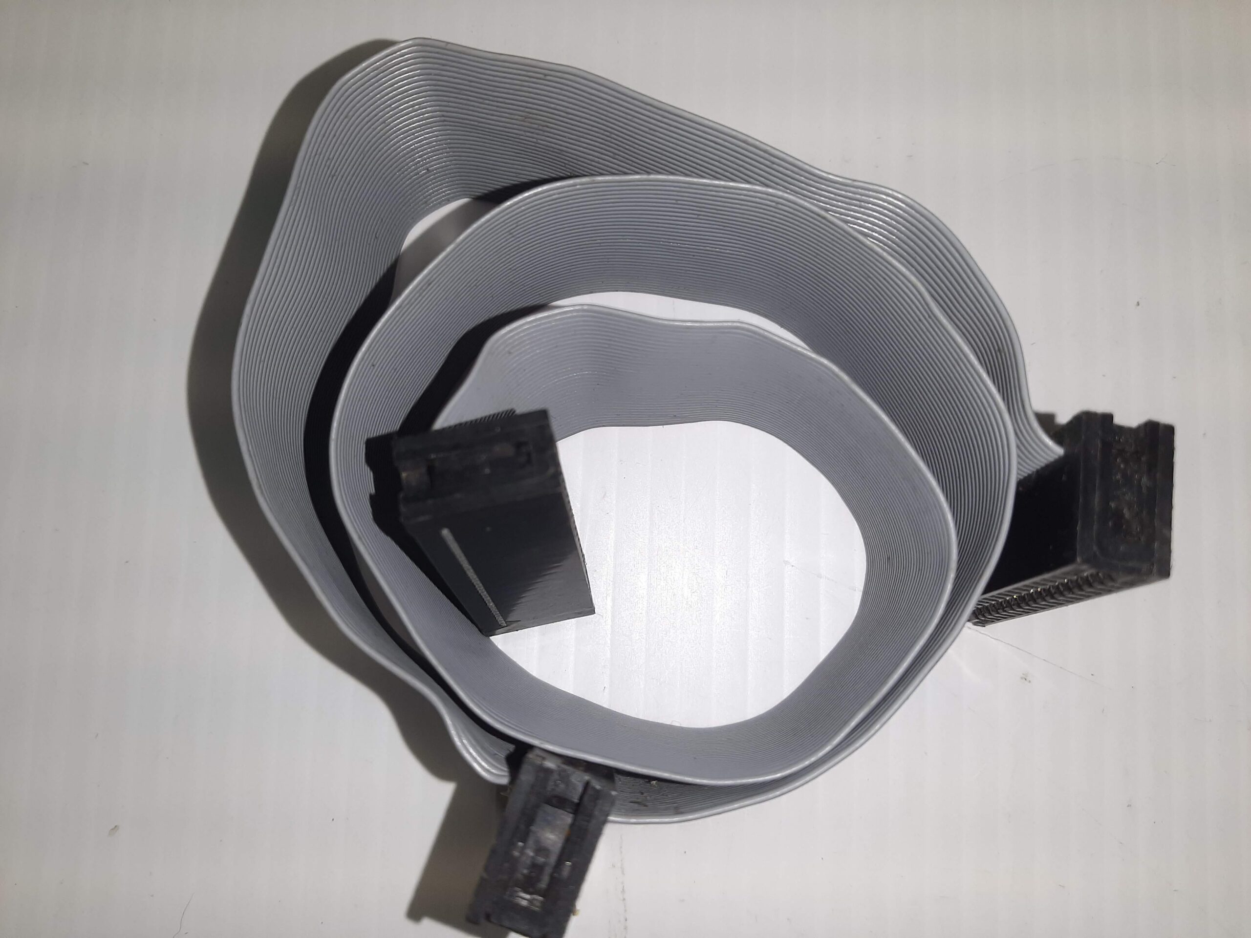 Floppy Flat Ribbon 22" Cable with Slot Connectors 34 pin w/Twisted Cable - Image 2