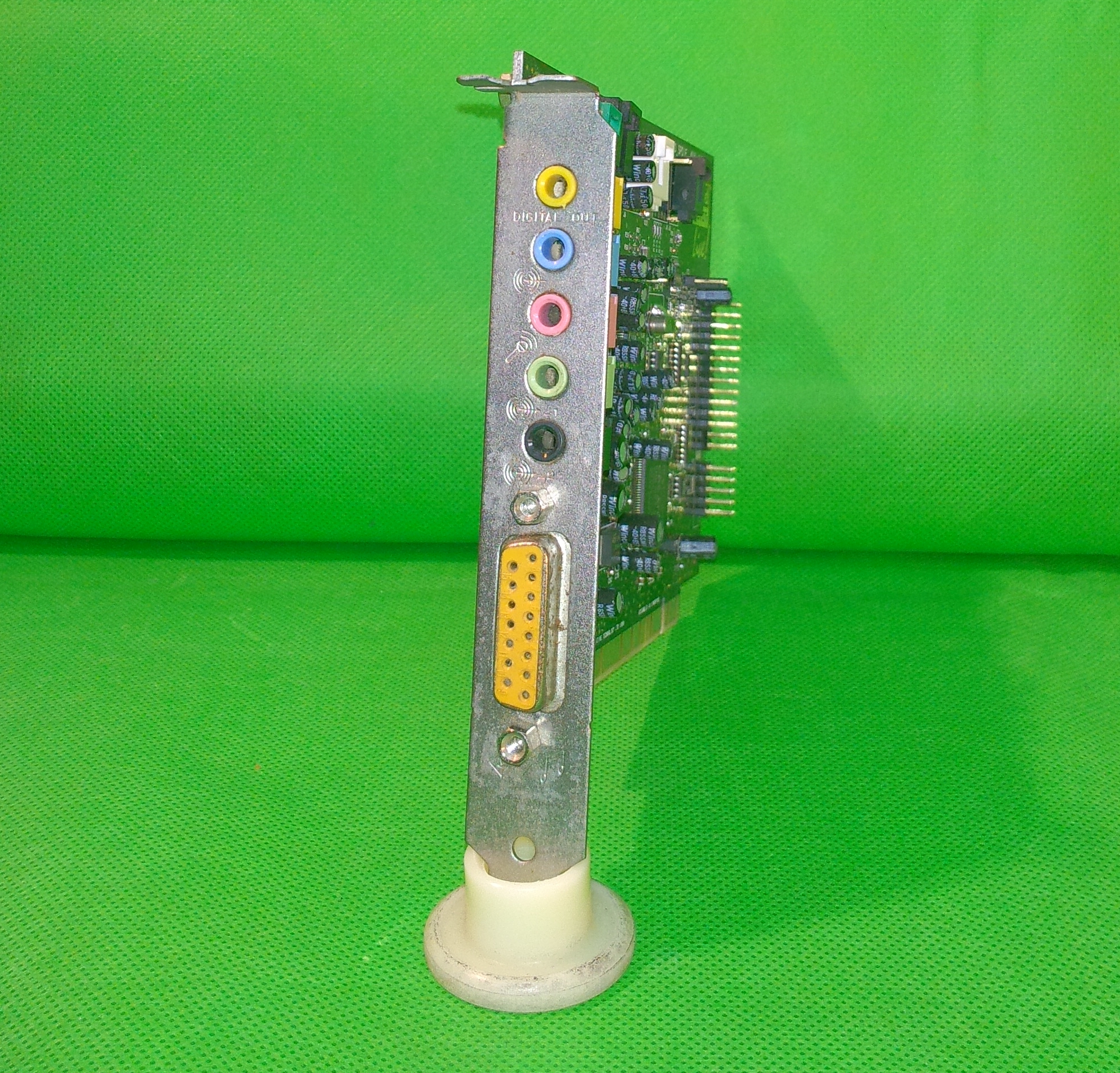 Genuine Creative Technology Sound Blaster Live! 5.1 PCI Sound Card CT4780 - Image 2