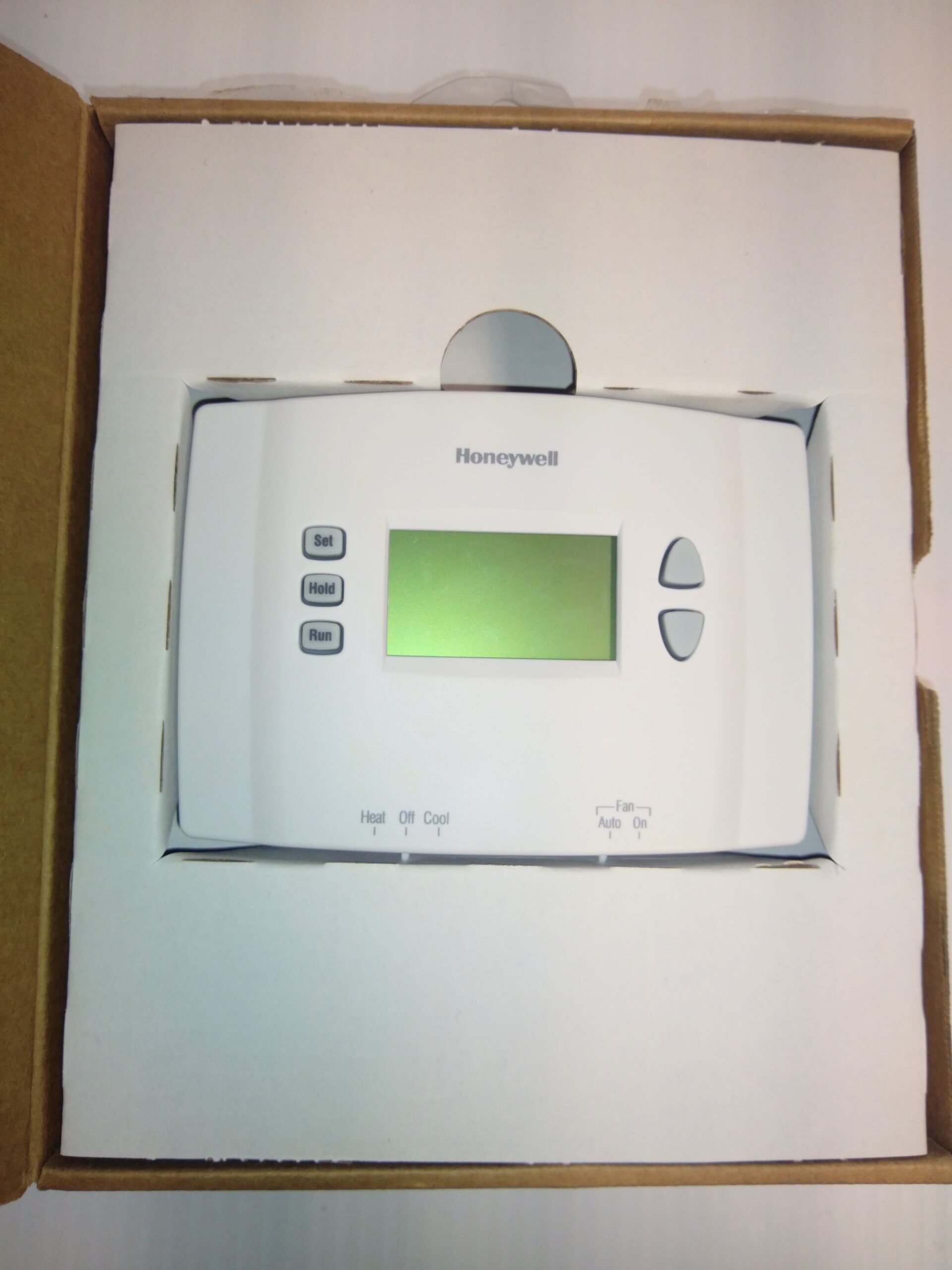 Honeywell Home RTH2300B 5-2 Day Programmable Thermostat White - Image 4