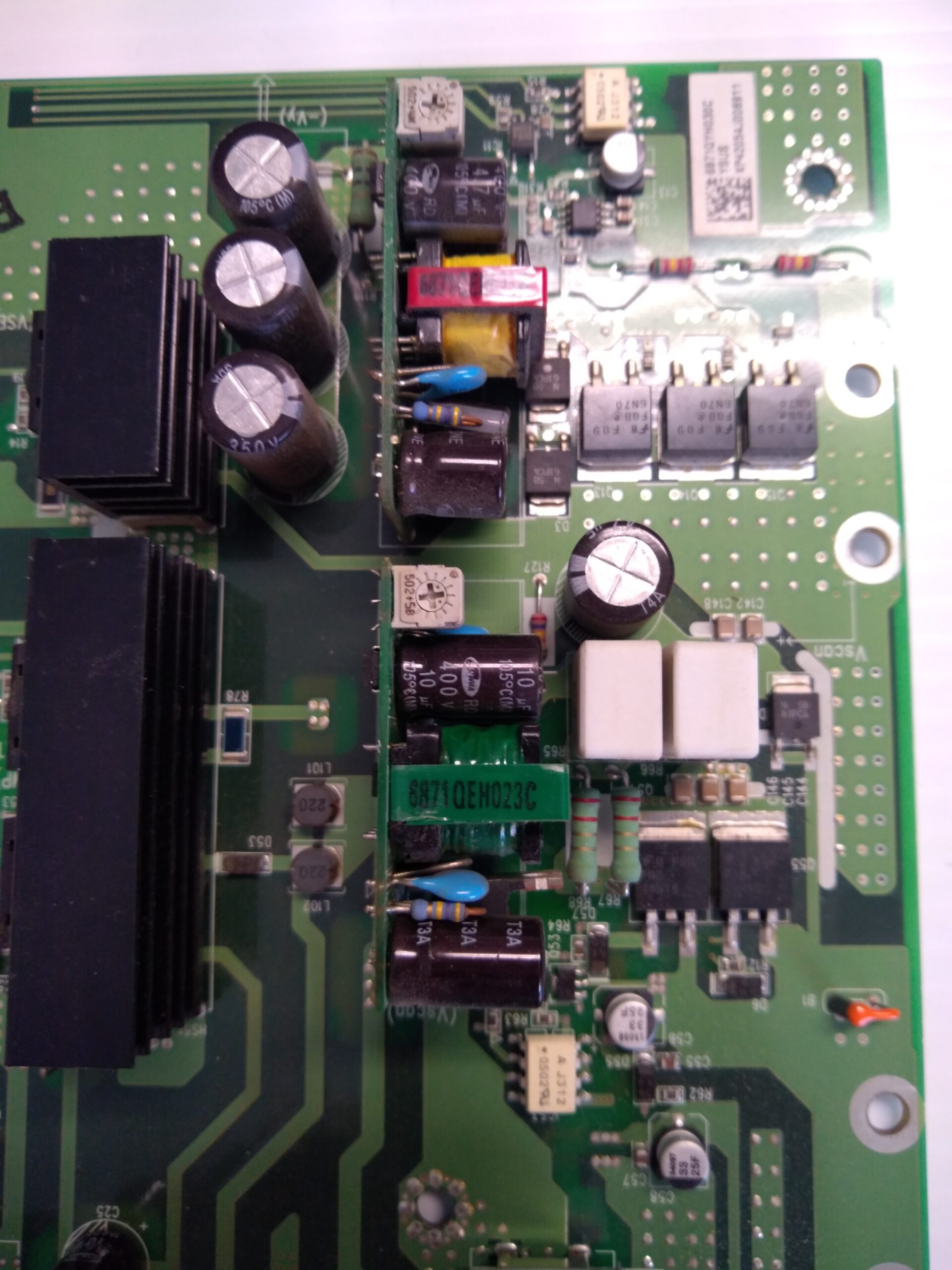 Hyundai HPT-4250H TV ZSUS Board 6871QZH034C - Image 2