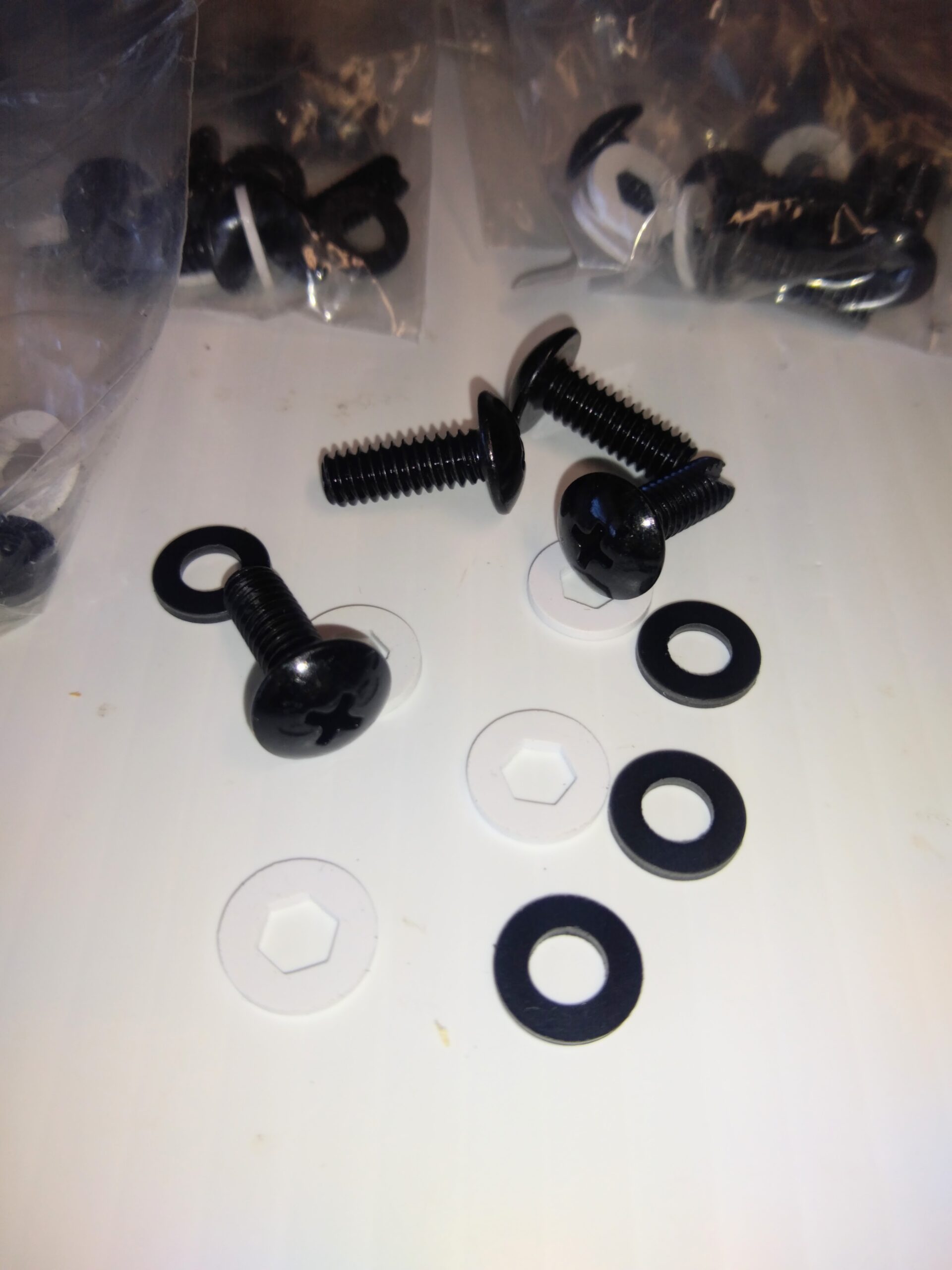 Lot of 10x12pc Kits 12-24 1/2" Pan Head Phillips Black Machine Screw Kits