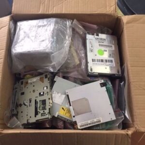 Lot of 3.5 inch floppy disk drives and parts for older laptops (parts & repair)