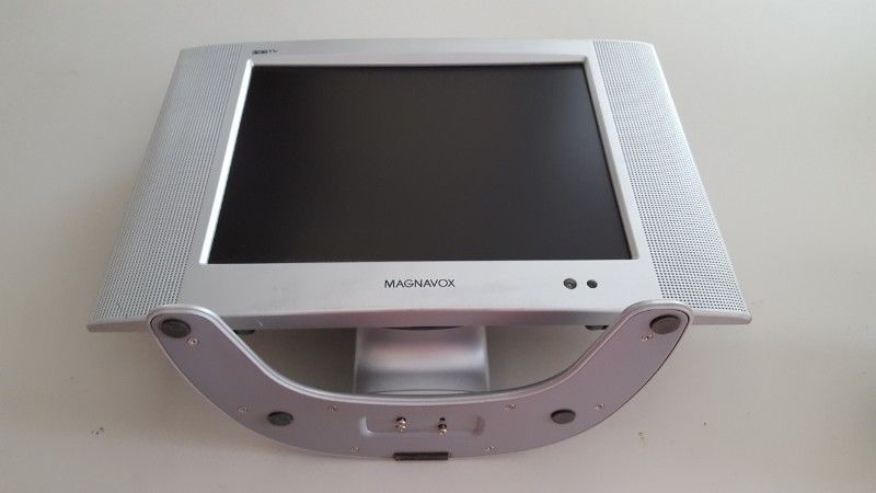 Magnavox 15MF605T/17 E238609 15" Flat Screen LCD HD TV Monitor