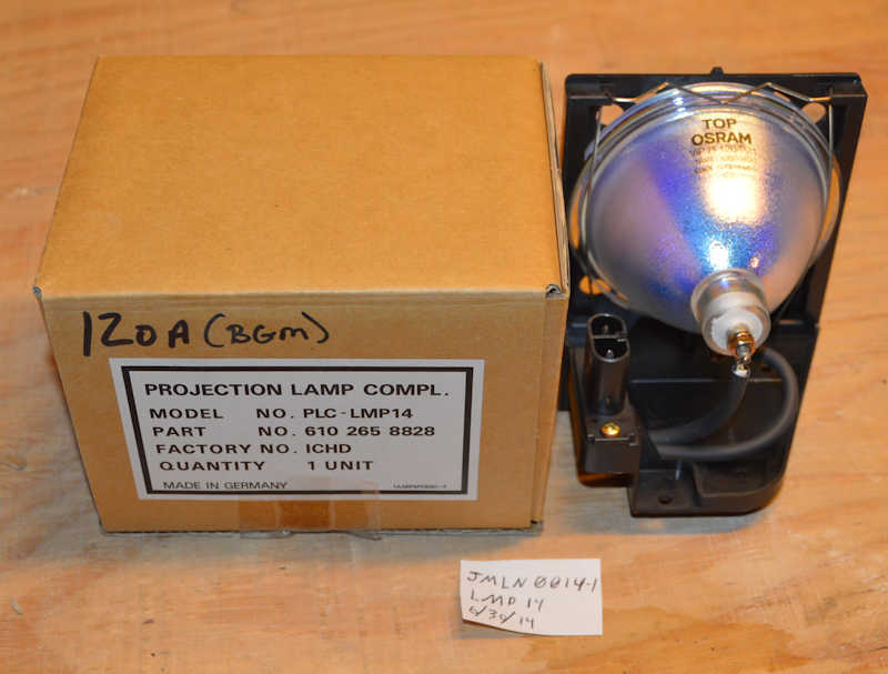 OEM Sanyo PLC-LMP14,610-265-8828,8800N,8810N,XR70N Projector Lamp Bulb - Image 2
