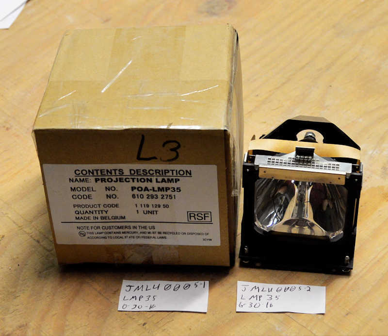 OEM Sanyo POA-LMP35,610-293-2751,PLC-XU30,XU31,XU32,XU33,XU35 Projector Lamp
