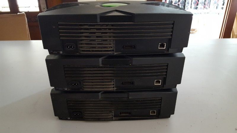 Original Microsoft Xbox Consoles - Image 3