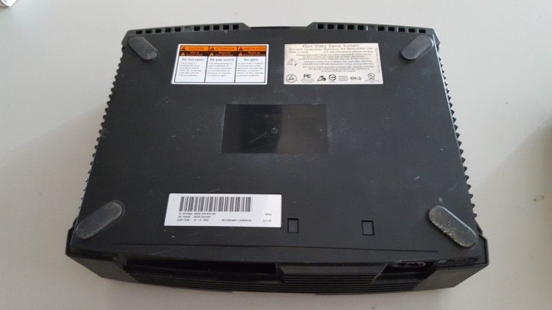 Original Microsoft Xbox Consoles - Image 4