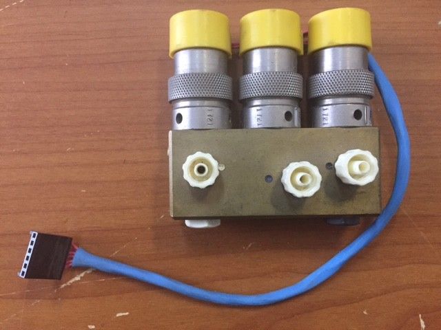 Set of 3 Clippard ET-2M-6 VDC 2-Way Elec. Valves, N-C, mounted on Manifold Block