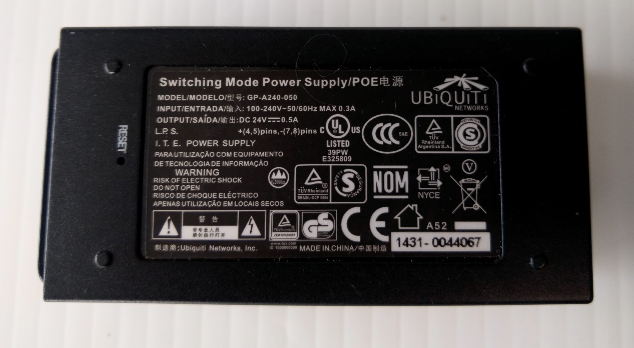 UBIQUITI Power Over Ethernet Power Supply 24 Volt GP-A240-050 - Image 3
