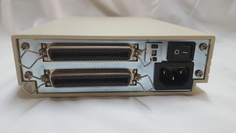 VINTAGE Seagate CT8000E-S SCSI External TR-4 Tape Drives - Image 4