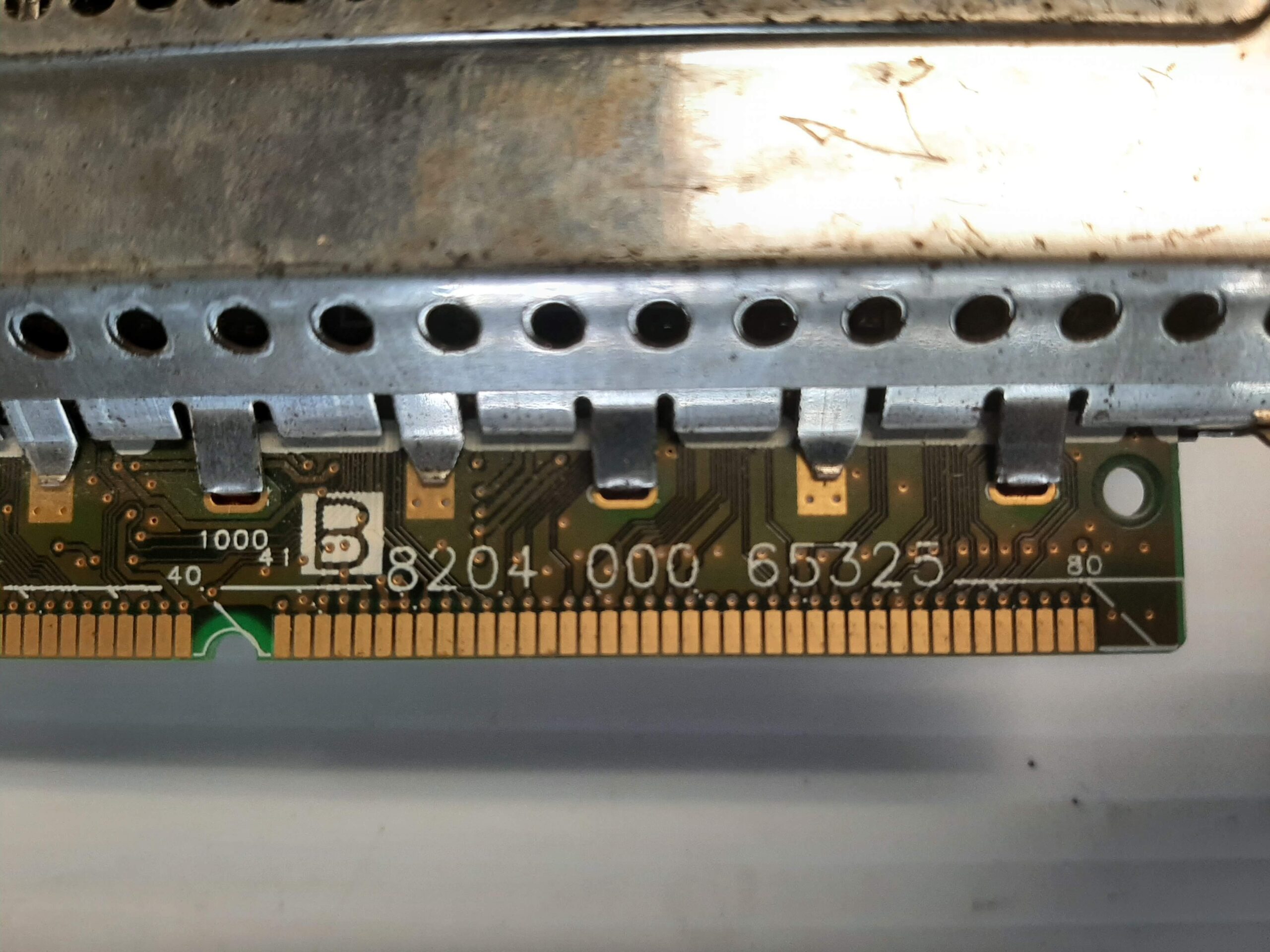 Vintage Hitachi Power Board # S310432827512 - Image 3