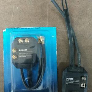 Vintage Lot of 2 300ohm signal seperators/splitters
