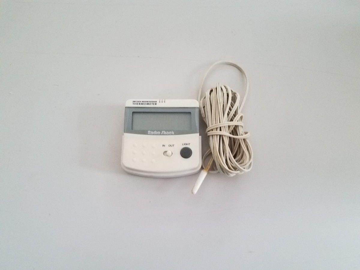 Vintage Radioshack Indoor / Outdoor Precision Thermometer 63-854