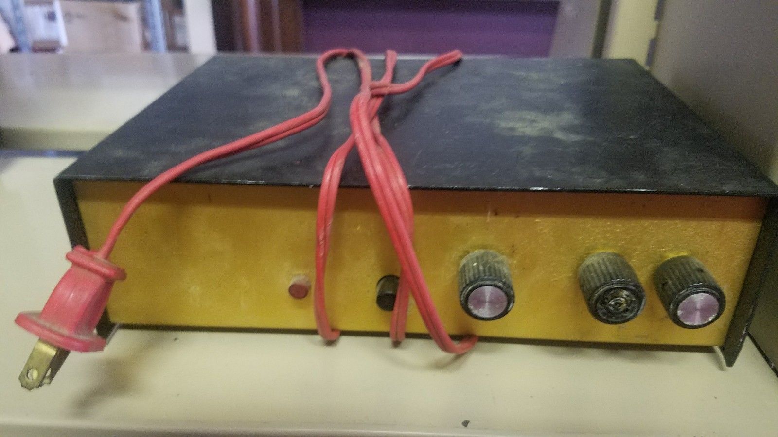 Vintage TV Decoder - RCA Video and Audio Jacks - Image 3