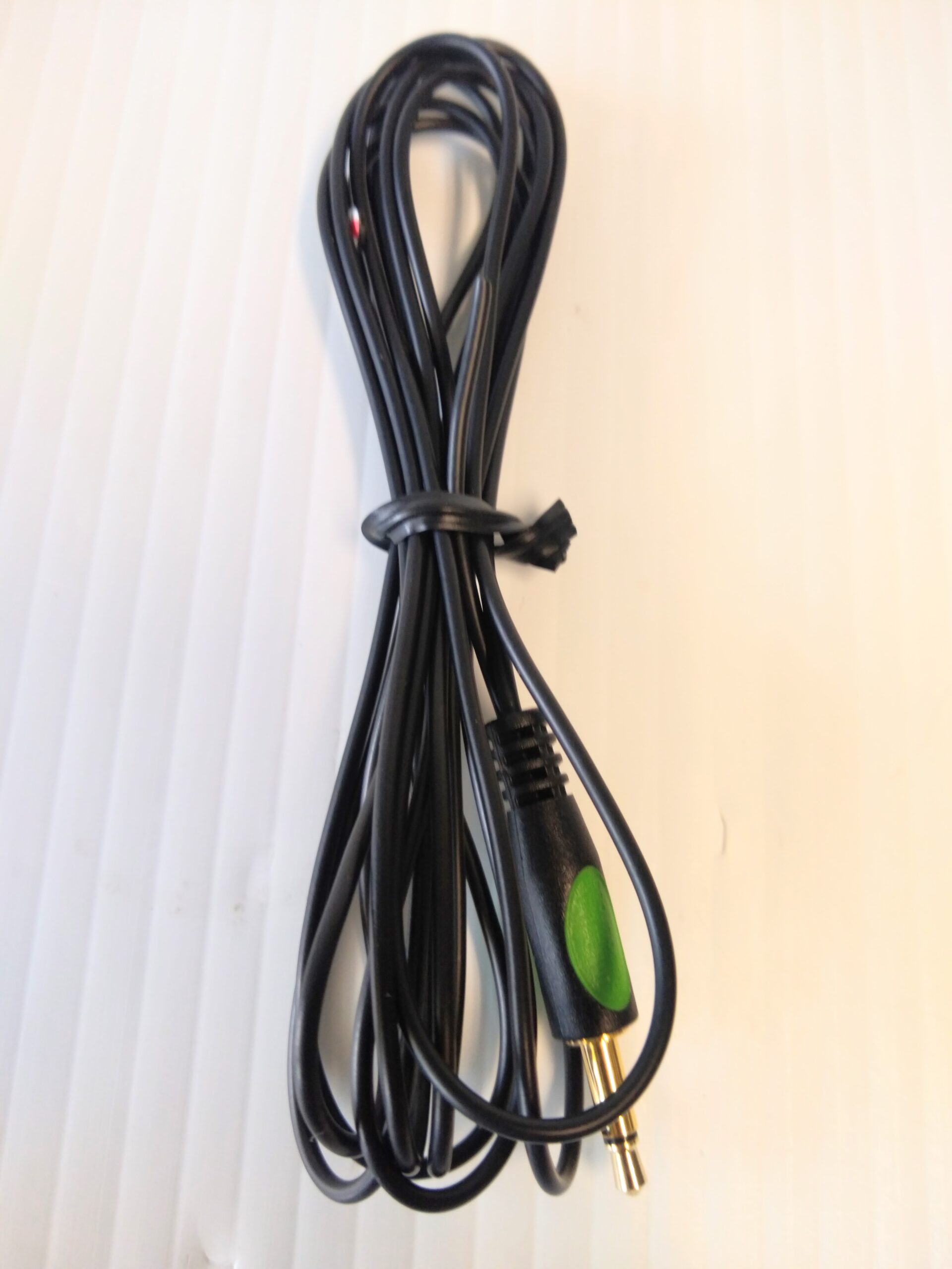 lot of 5, 1/8" (mini) mono 2-wire plug with Approx. 6ft cable - Image 2